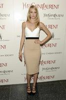 premiere_de_yves_saint_laurent_en_nueva_york_725877137_800x1200.jpg