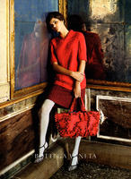 Bottega_Veneta_Isabeli_Fontana_AW2011_07Jul_01.jpg
