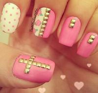 nail_art_with_rhinestones_gems_pearls_and_studs_11_620x588_1_.jpg