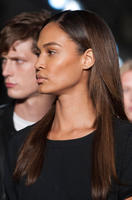 Versus_Spring_2015_Details_QNW6dgBWBvyx.jpg