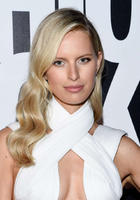 Karolina_Kurkova__Fashion_Rocks_2014__02.jpg