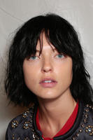 Marc_Jacobs_Spring_2015_Backstage_yttFGy1azCdx.jpg
