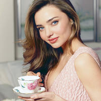 2_miranda_kerr_royal_albert_china_0820_main.jpg