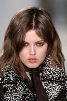 Emilio_Pucci_Fall_2014_Details_PZNiwwnUGhgx.jpg