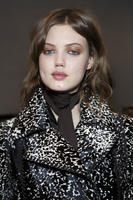 Emilio_Pucci_Fall_2014_Backstage_c9wbpRy39uxx.jpg