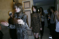 Emilio_Pucci_Fall_2014_Backstage_6VPAWvzNz_Qx.jpg