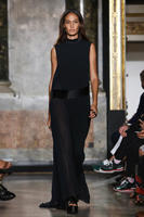 Ports_1961_RTW_SS15_Milan_0137_1411069933_bigthu.jpg