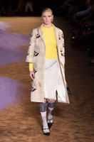 Prada_Spring_2015_RznWJc1sy4px.jpg