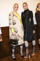 Prada_Spring_2015_Backstage_i_ZVs2e_Evd49x.jpg