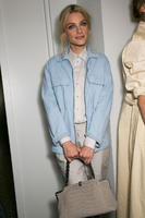 Bottega_Veneta_Spring_2015_Backstage_g2CI5S1eb4ix.jpg