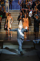 Jean_Paul_Gaultier_Spring_2015_gm0MwyU4V3Tx.jpg