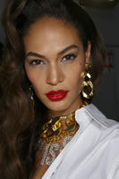Jean_Paul_Gaultier_Spring_2015_Backstage_XxKVsTmlvOzx__1_.jpg