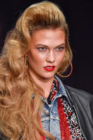 Jean_Paul_Gaultier_Spring_2015_Details_u6EkFZjmvL_x.jpg