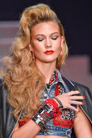 Jean_Paul_Gaultier_Spring_2015_Details_VEIKSnEzZP0x.jpg