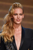 Jean_Paul_Gaultier_Spring_2015_Details_d8OyrW3SUipx.jpg