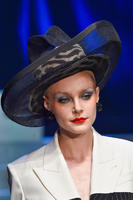 Jean_Paul_Gaultier_Spring_2015_Details_egniAHtcQ0ux.jpg