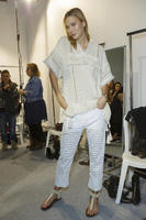 Isabel_Marant_Spring_2015_Backstage_ohI9S_sY6zhx.jpg