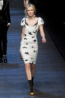 Dolce_Gabbana_Fall_2011_wdlnFXeeOSNx.jpg