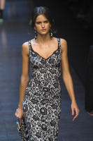 Dolce_Gabbana_Fall_2011_EZ6tuBUz8jvx.jpg