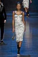 Dolce_Gabbana_Fall_2011_VZxj1FwH1Bbx.jpg