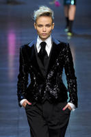 Dolce_Gabbana_Fall_2011_WDsDaQW_wlwx.jpg