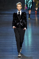 Dolce_Gabbana_Fall_2011_yrBa_cpJIYZx.jpg