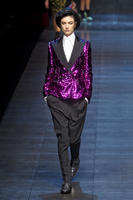 Dolce_Gabbana_Fall_2011_sH_BM4CZ5Nvx.jpg