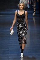 Dolce_Gabbana_Fall_2011_weY3pb_MOHMx.jpg