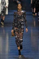 Dolce_Gabbana_Fall_2011_tr0DDklYGCkx.jpg