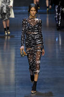 Dolce_Gabbana_Fall_2011_uiSQ_9H_Vlcx.jpg
