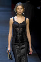 Dolce_Gabbana_Fall_2011_e0qboGEkHrSx.jpg