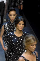 Dolce_Gabbana_Fall_2011_fLhbhj_dWDdx.jpg