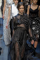 Dolce_Gabbana_Fall_2011_HBhNKqG3aJax.jpg
