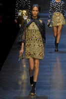 Dolce_Gabbana_Fall_2011_iKd9nkJdqJWx.jpg