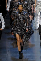 Dolce_Gabbana_Fall_2011_29aO6CutKFBx.jpg