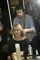 Dolce_Gabbana_Fall_2011_Backstage_3XX_sOcVmA5x.jpg