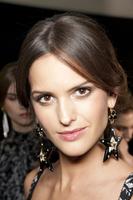 Dolce_Gabbana_Fall_2011_Backstage_fCq4N6r8lXWx.jpg
