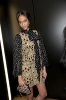 Dolce_Gabbana_Fall_2011_Backstage_jQ1WV_llmvgx.jpg