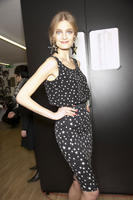 Dolce_Gabbana_Fall_2011_Backstage_B4XLSwzS2hJx.jpg