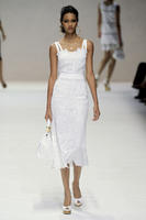 Dolce_Gabbana_Spring_2011_LZssl1C_Mc0x.jpg
