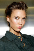 Dolce_Gabbana_Spring_2012_Backstage_4zMs5ocV_4Sx.jpg