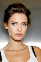 Dolce_Gabbana_Spring_2012_Backstage_sBDwH_i1RShx.jpg