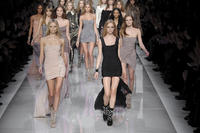 Blumarine_Fall_2010_8eL6U71_pAzx.jpg