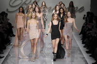 Blumarine_Fall_2010_Uet_zzlLiQPx.jpg