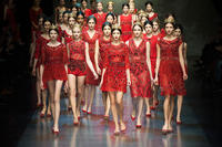 Dolce_Gabbana_Fall_2013_hqLzDqK2_s8x.jpg