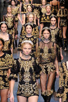 Dolce_Gabbana_Fall_2012_Bwo4IorM71Sx.jpg