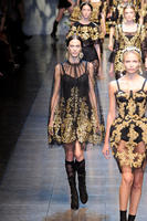 Dolce_Gabbana_Fall_2012_tQFezpZ42nWx.jpg