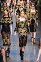 Dolce_Gabbana_Fall_2012_Xb3rsHRCGKux.jpg