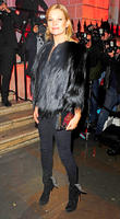 1412899629_ag048275_02_kate_moss_zoom.jpg