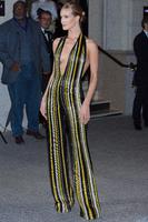 rosie_huntington_whiteley_AG047120_01.jpg